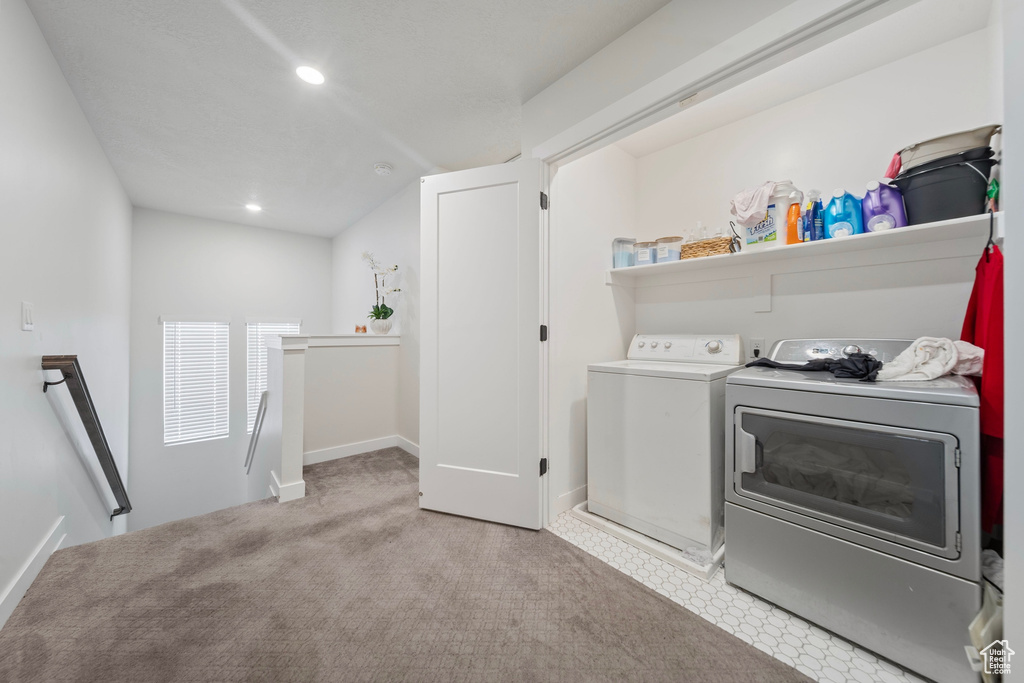 Laundry room featuring recessed lighting, independent washer and dryer, laundry area, baseboards, and carpet floors