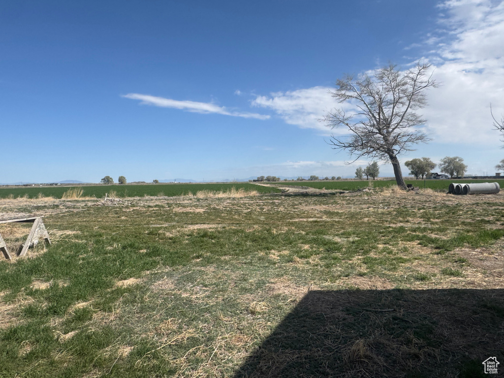 View of yard featuring a rural view