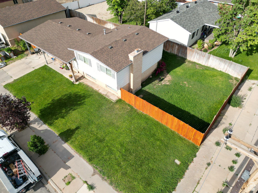 Bird\'s eye view with a residential view