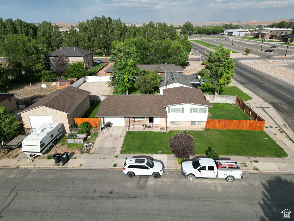Bird\'s eye view with a residential view
