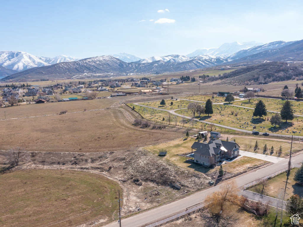 Drone / aerial view with a rural view and a mountain view