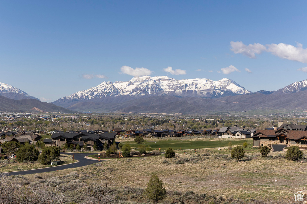 View of mountain feature featuring a residential view