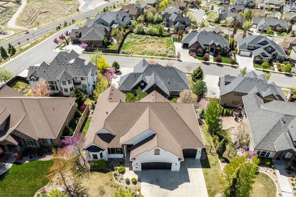 Bird's eye view with a residential view
