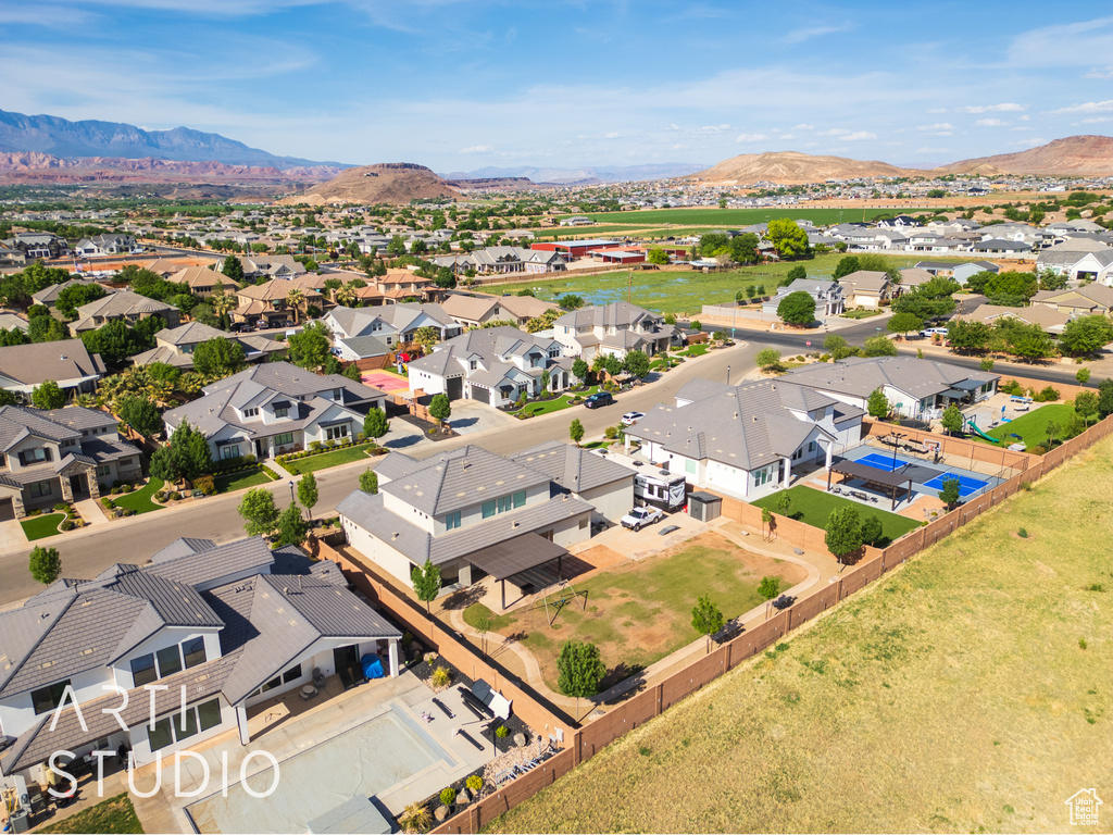 Bird's eye view featuring a residential view and a mountain view