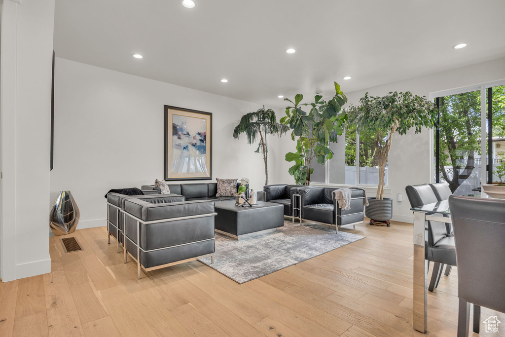 Lobby with visible vents