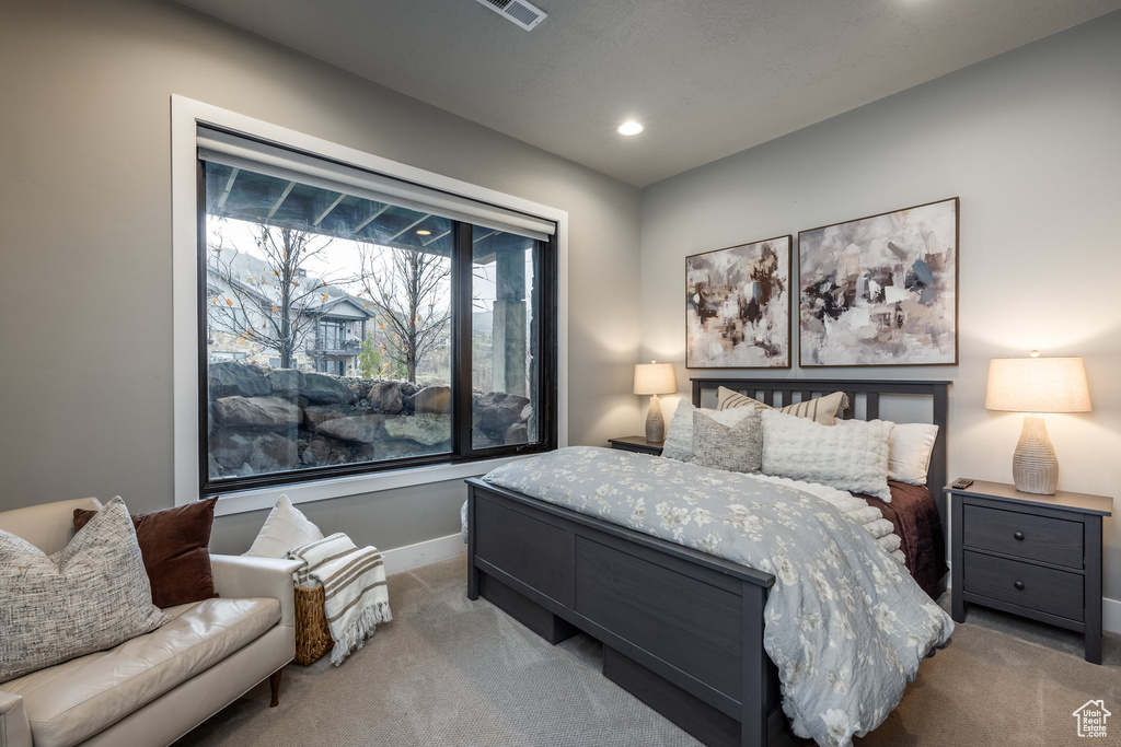 Bedroom featuring visible vents, recessed lighting, carpet flooring, and baseboards