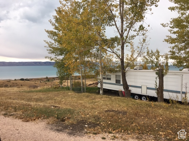 View of yard featuring a mountain view