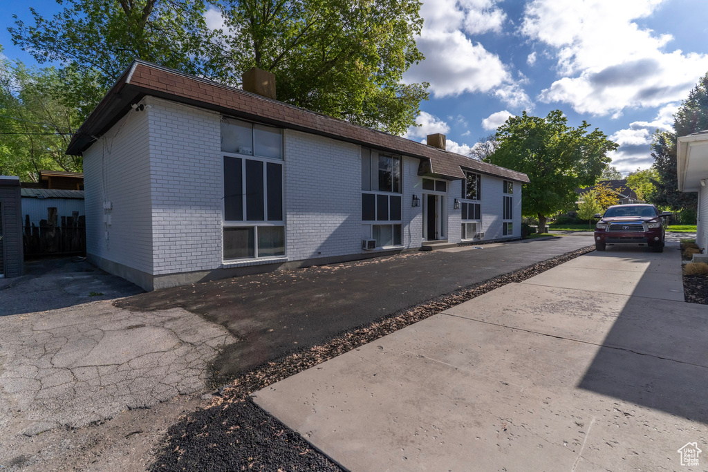 2564 S 800 EAST Salt Lake City, UT 84106