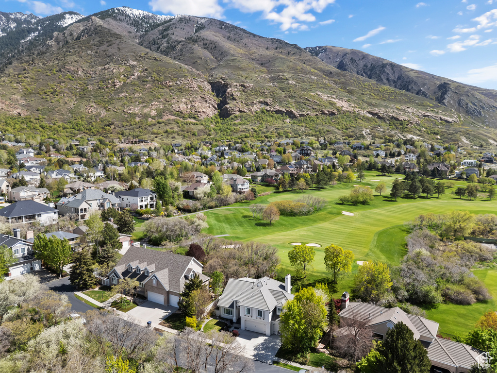 Bird\\\'s eye view featuring a residential view, a mountain view, and golf course view