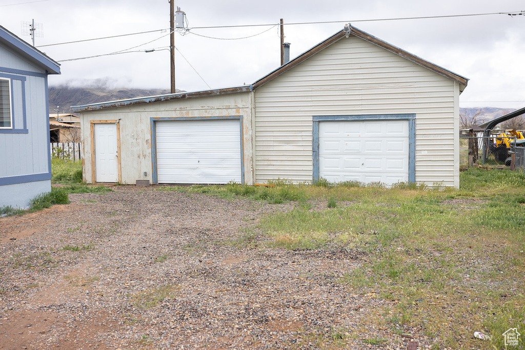Detached garage with fence