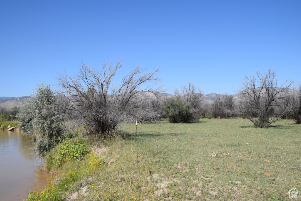 View of nature featuring a mountain view