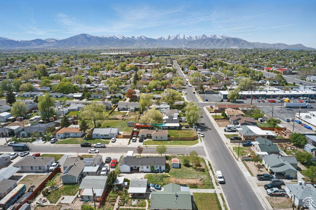 Aerial view featuring a residential view and a mountain view