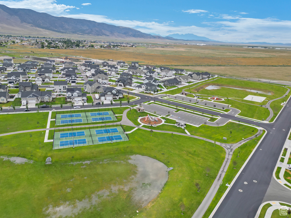 Aerial view with a residential view and a mountain view