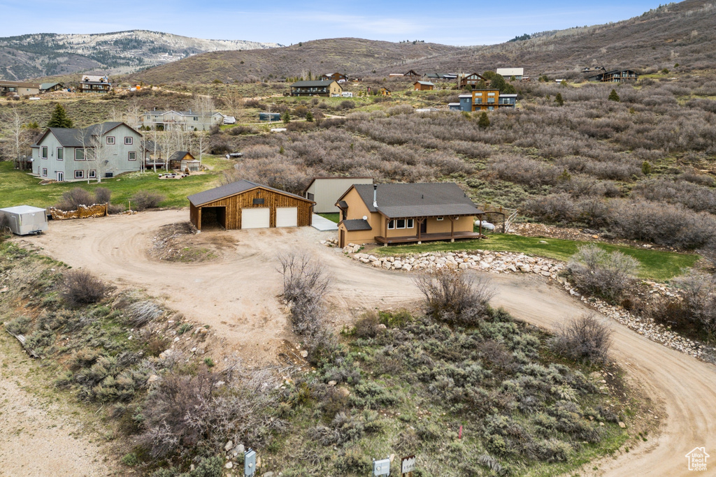 Drone / aerial view featuring a mountain view