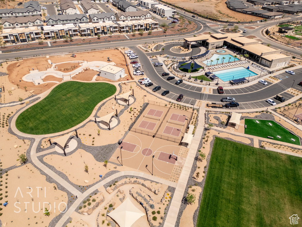 Bird\'s eye view