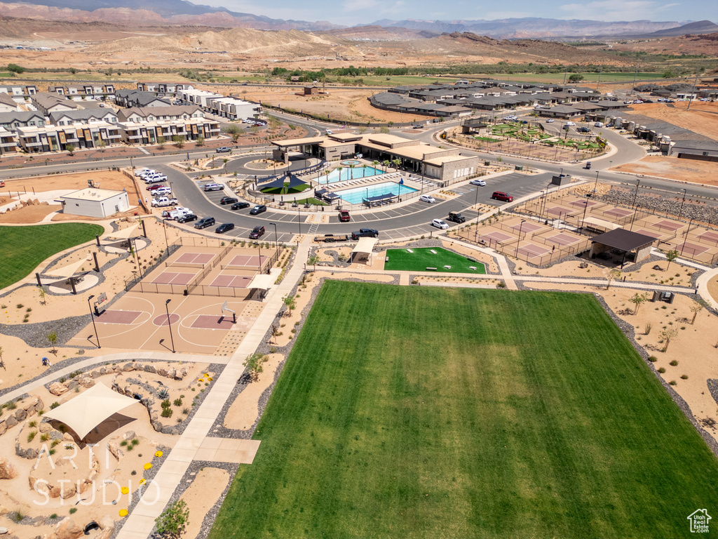 Aerial view with a mountain view