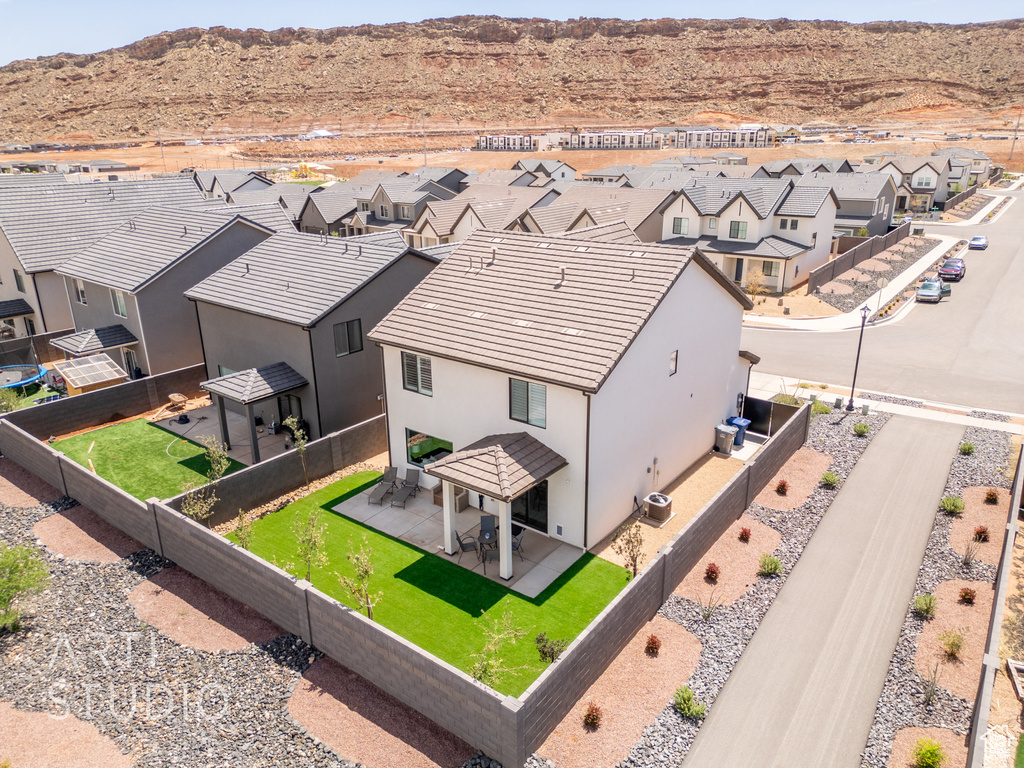 Bird\'s eye view with a mountain view and a residential view
