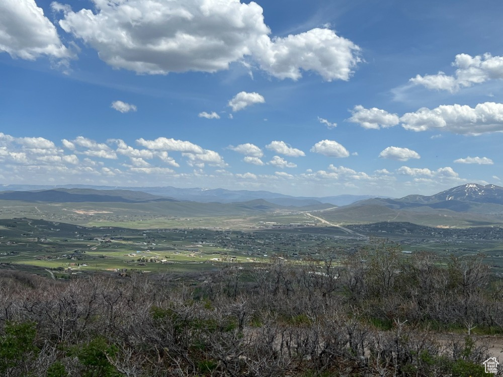 View of mountain feature