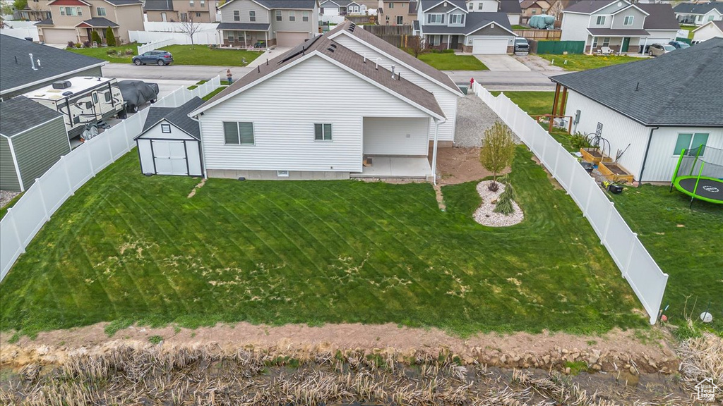 Birds eye view of property featuring a residential view