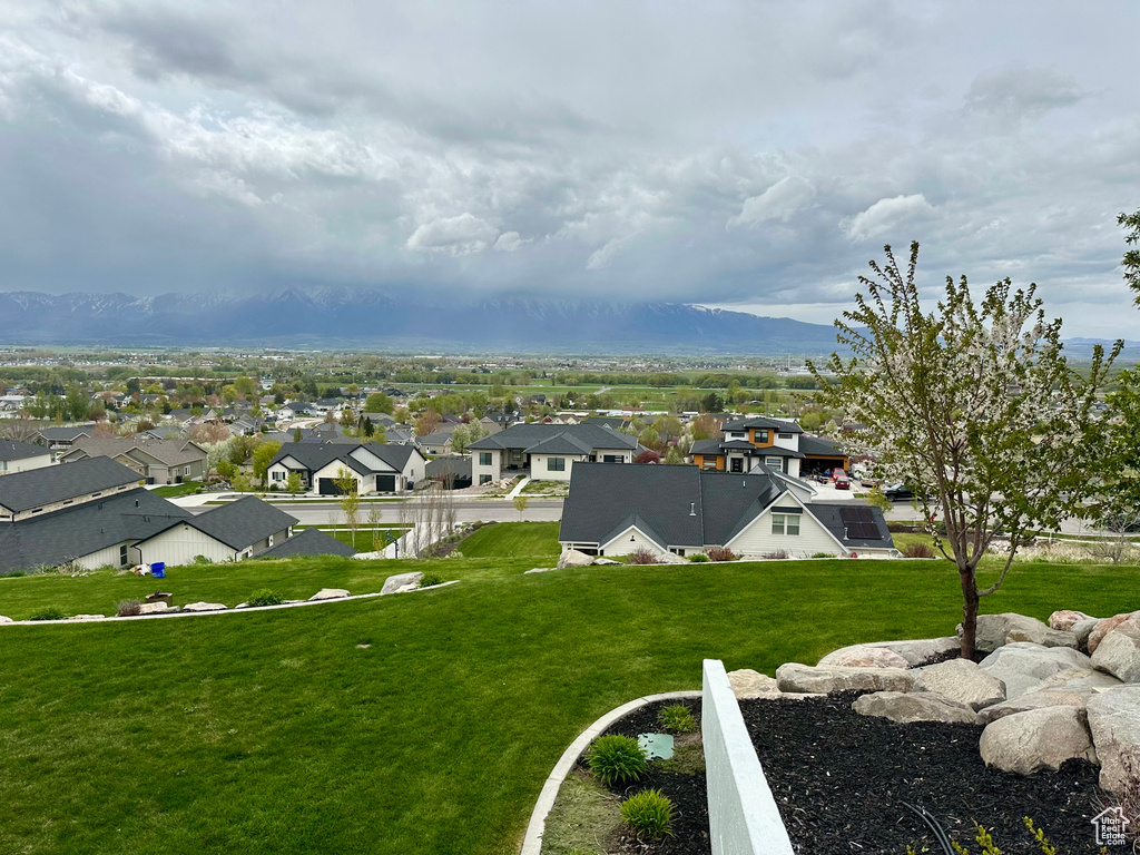View of yard featuring a mountain view and a residential view