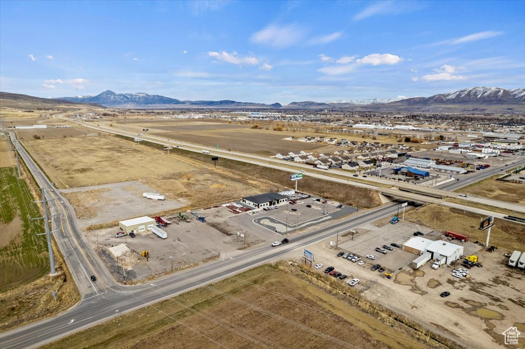 Drone / aerial view featuring a mountain view
