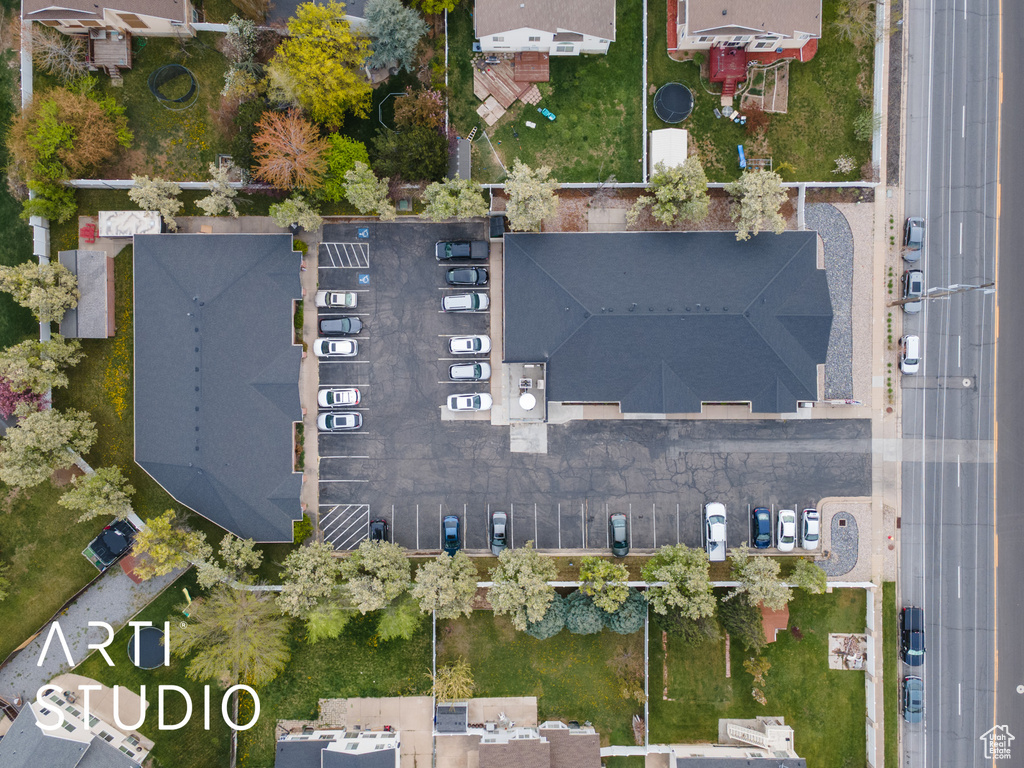 Birds eye view of property