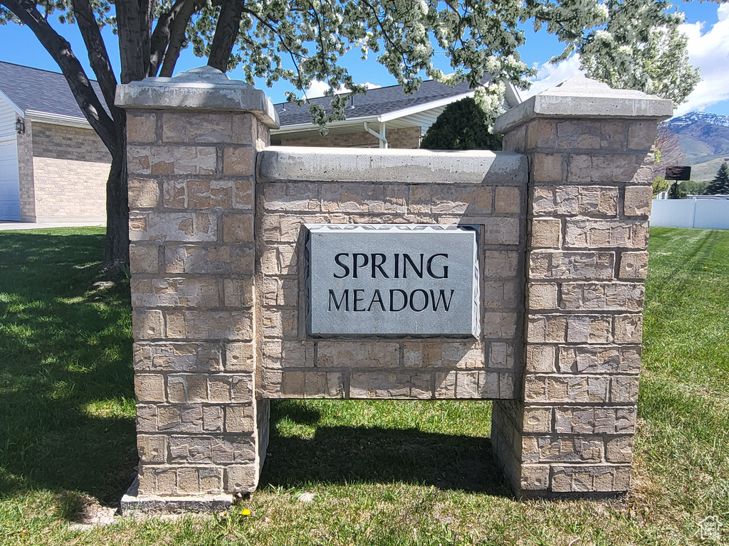 Community / neighborhood sign with fence