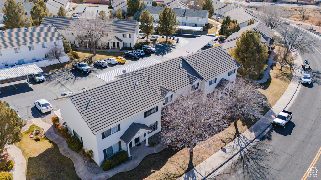 Birds eye view of property featuring a residential view