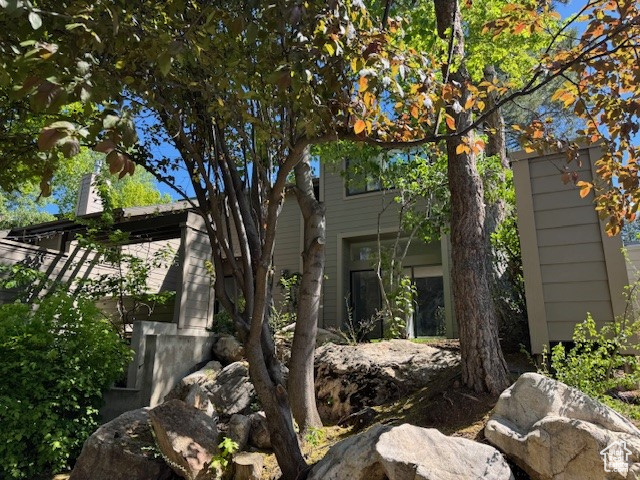 View of side of home