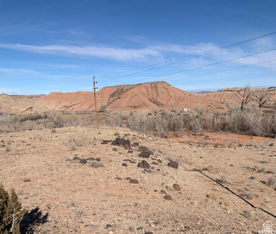 View of mountain feature