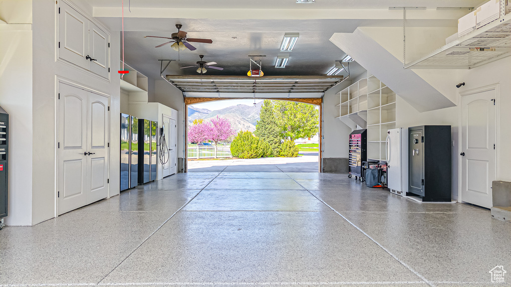 Garage with a ceiling fan