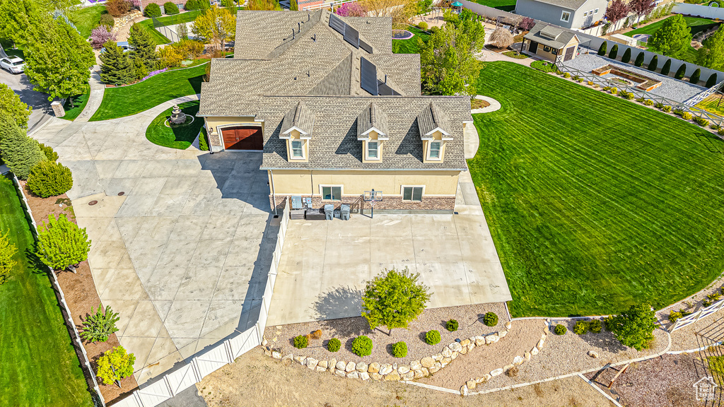 Birds eye view of property