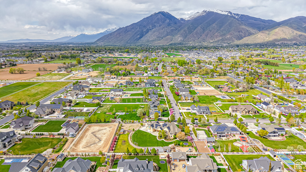 Bird\\\\\\\'s eye view featuring a mountain view and a residential view