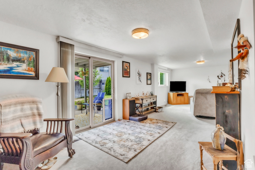 982 ORCHARD DR River Heights, UT 84321