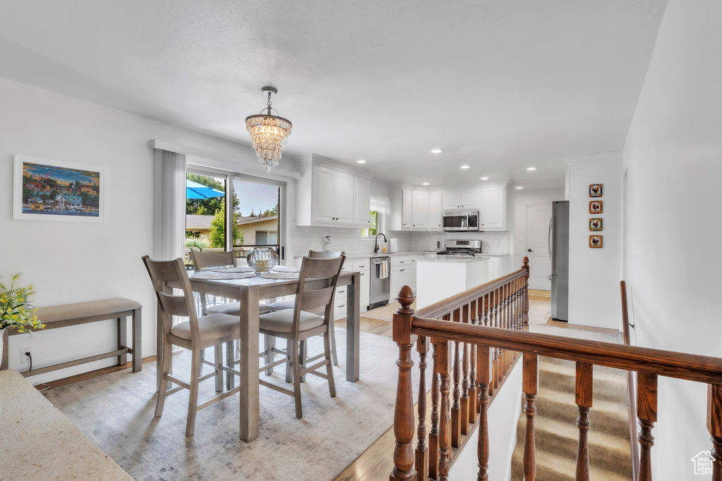 982 ORCHARD DR River Heights, UT 84321