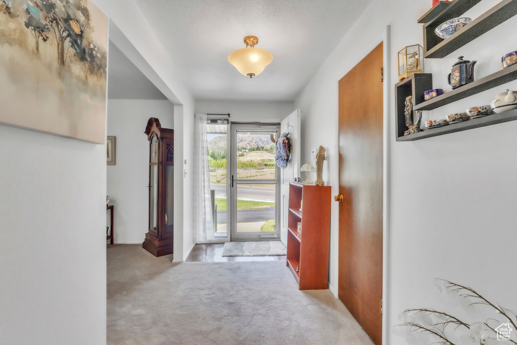 982 ORCHARD DR River Heights, UT 84321