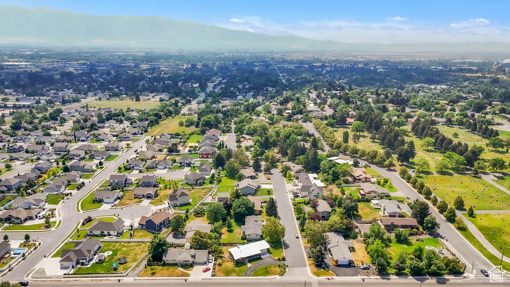 982 ORCHARD DR River Heights, UT 84321