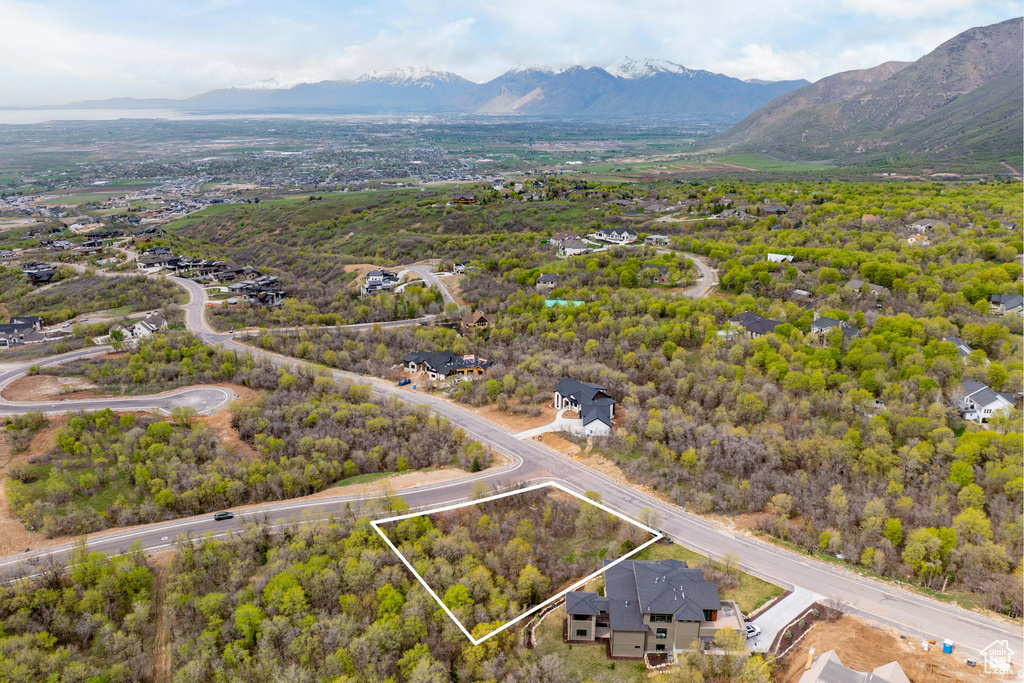 Bird's eye view featuring a mountain view