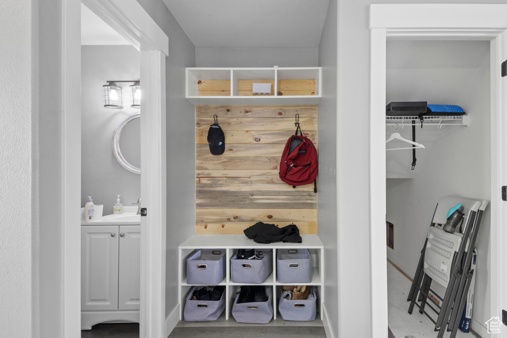 Mudroom with a sink