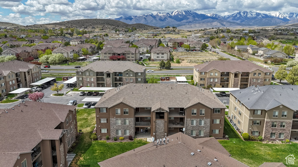 Bird\'s eye view featuring a residential view and a mountain view