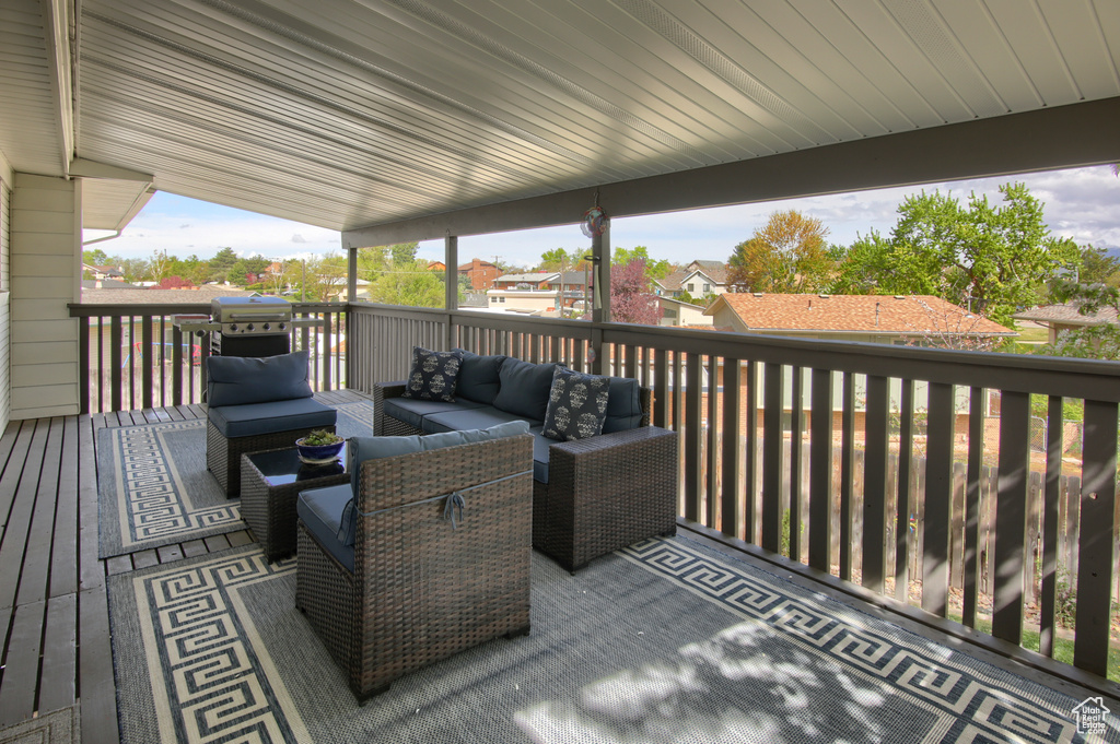 Deck with outdoor lounge area