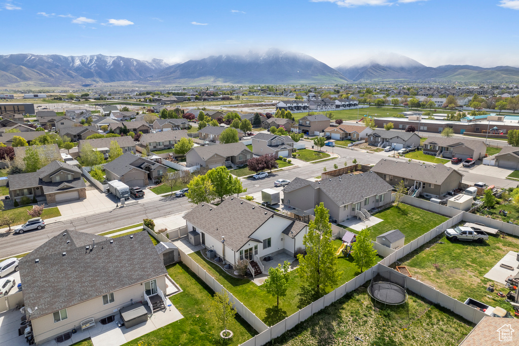 Bird's eye view featuring a mountain view and a residential view