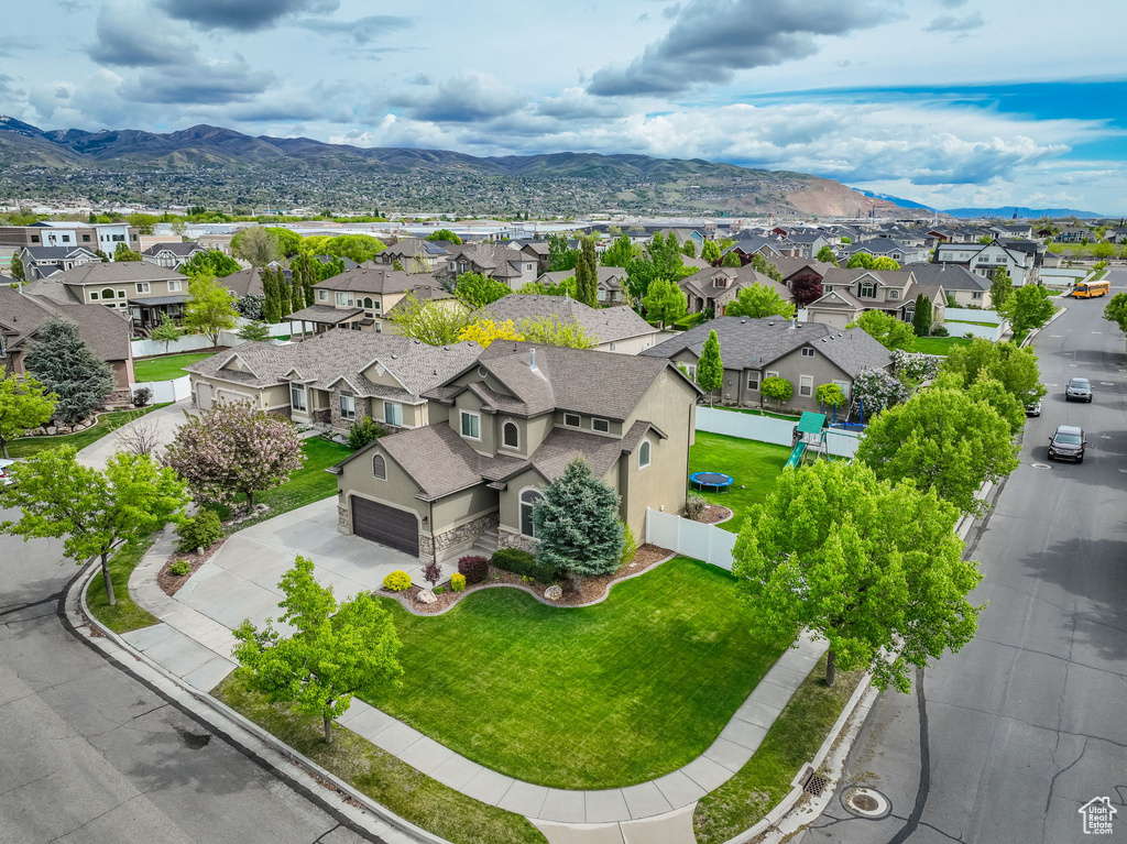 Aerial view with a residential view and a mountain view