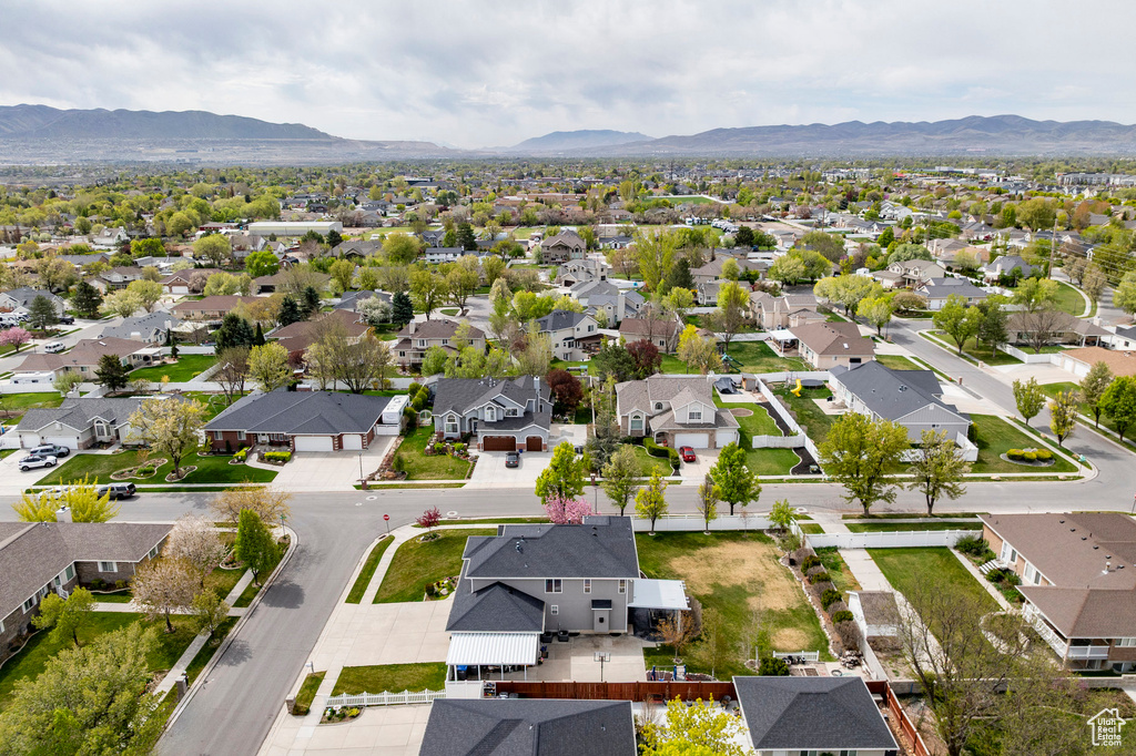 Aerial view featuring a residential view and a mountain view