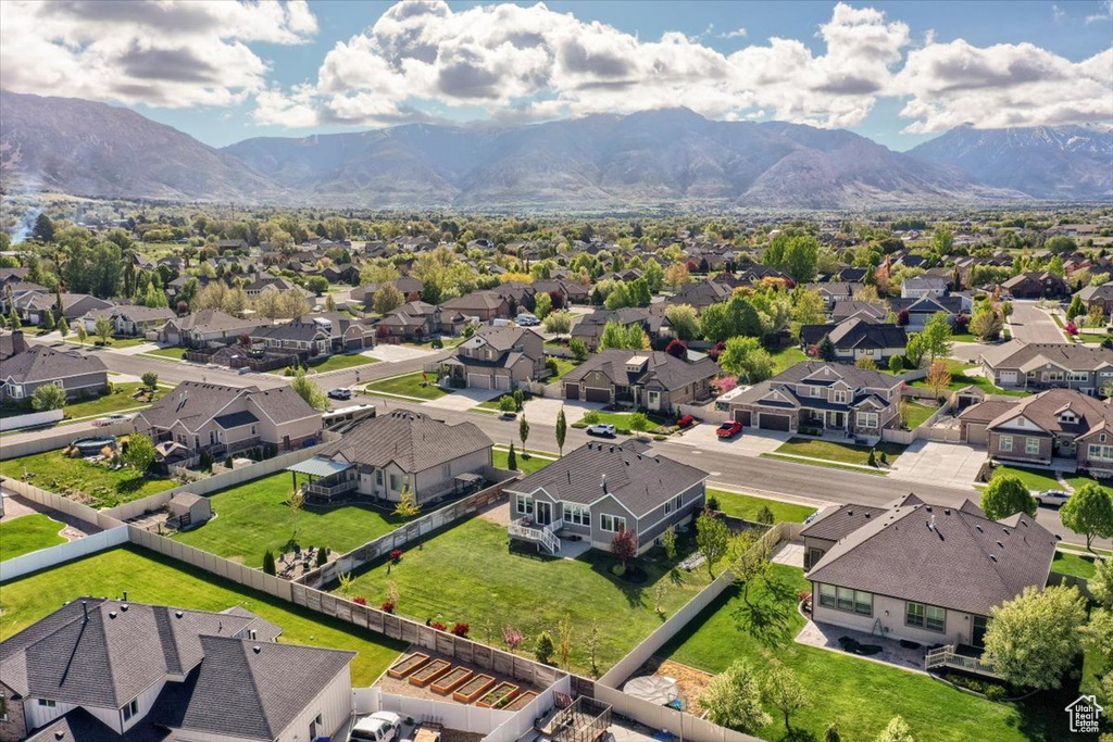 Aerial view featuring a residential view and a mountain view
