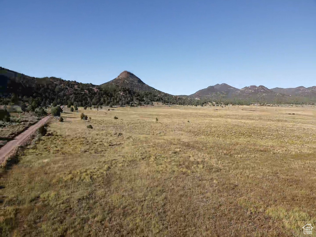 View of mountain feature