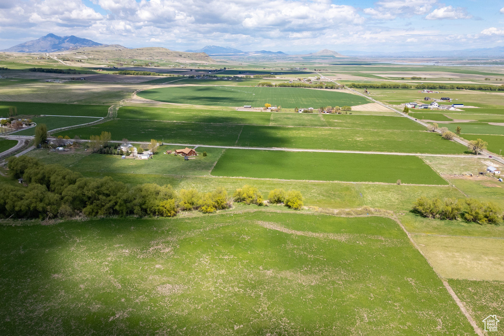 Drone / aerial view featuring a rural view and a mountain view