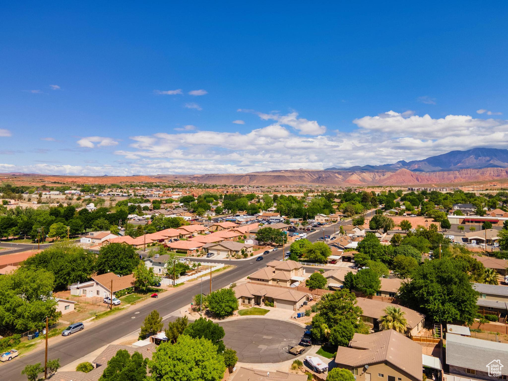 Birds eye view of property featuring a residential view and a mountain view