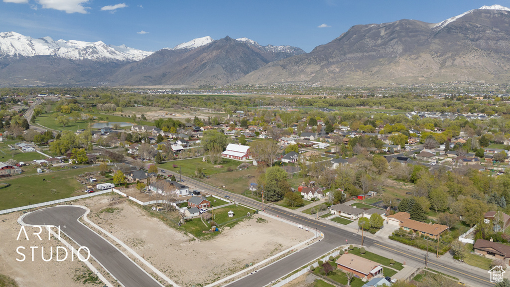 Aerial view with a residential view and a mountain view