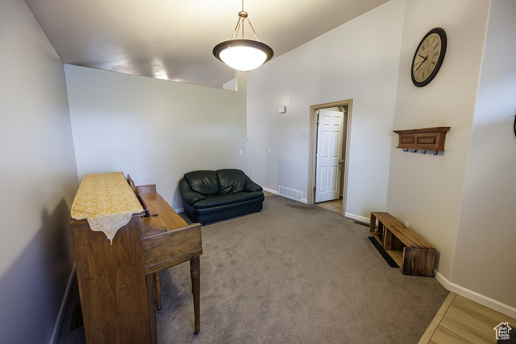 Photo 3 for MLS #2081340 at 680 Stonne Ln